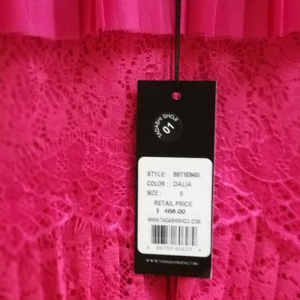 Tadashi shoji Elbow sleeves tiered short dress. - Picture 5 of 6